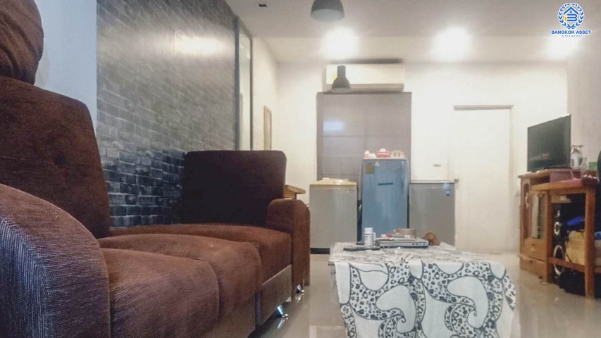 ทาวน์เฮ้าส์มือสอง ม.พฤกษา105 ฉลองกรุง-ลาดกระบัง เนื้อที่ 17.30 ตร.ว. ฟังก์ชัน 3 ห้องนอน 2 ห้องน้ำ 1 ที่จอดรถ บ้านสวยพร้อมเข้าอยู่  แถมแอร์ 1 เครื่อง  บนทำเลที่เชื่อมต่อถนน ลาดกระบัง, ฉลองกรุง ราคาถูกมาก รีบจองเลย!...